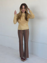 Load image into Gallery viewer, y2k button sweater