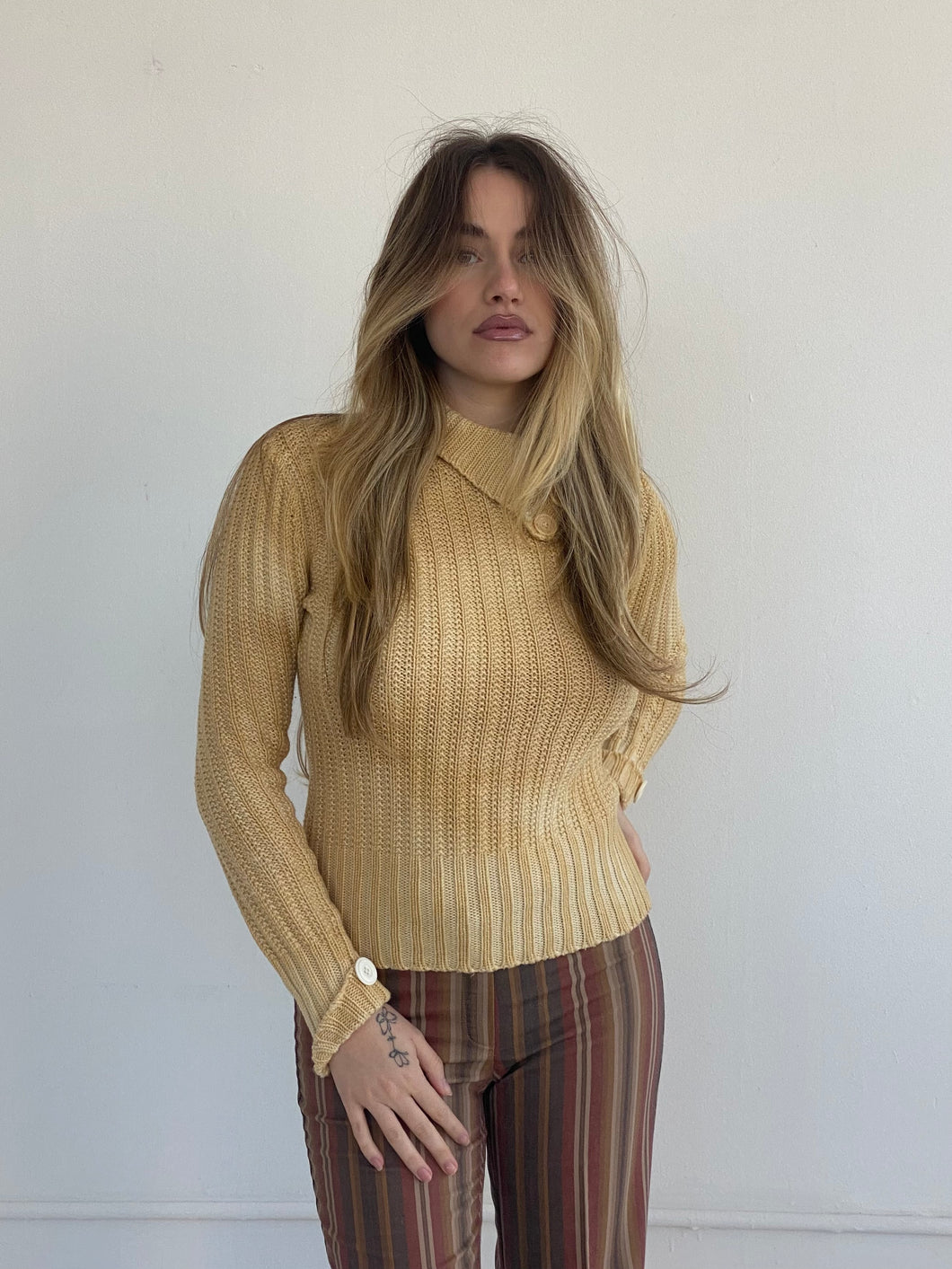 y2k button sweater