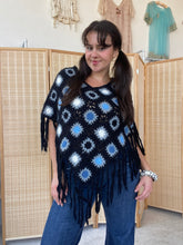 Load image into Gallery viewer, crochet poncho (one size)
