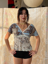 Load image into Gallery viewer, lacy bandana print top (m/l)