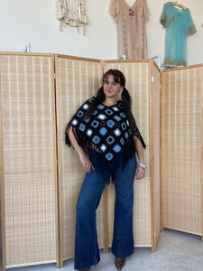 crochet poncho (one size)
