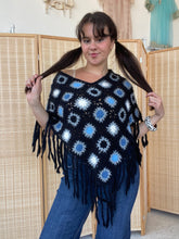 Load image into Gallery viewer, crochet poncho (one size)