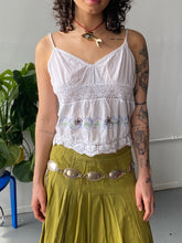 Load image into Gallery viewer, cotton eyelet top (m)