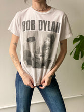 Load image into Gallery viewer, 00s bob dylan baby tee (small)