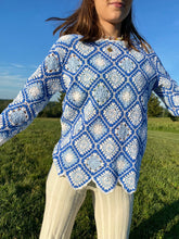 Load image into Gallery viewer, iris crochet sweater