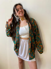 Load image into Gallery viewer, 80s garden silk button down
