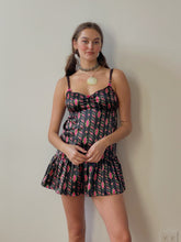 Load image into Gallery viewer, 00s betsey Johnson slip
