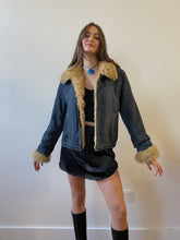 Load image into Gallery viewer, y2k fur trim jacket