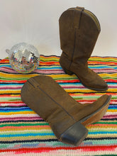 Load image into Gallery viewer, chocolate brown cowboy boots
