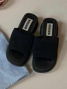 90s sandal